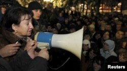 Алла Джиоева на митинге в защиту своей победы