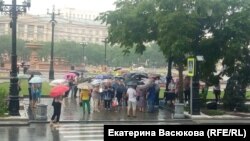 Участники акции 2 августа в Хабаровске