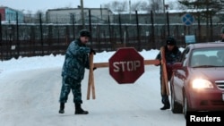 Подъездная дорога к сегежской колонии в Карелии 